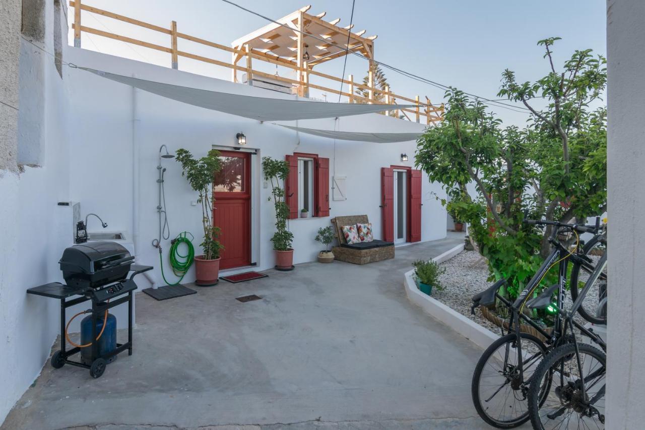 Milos Guesthouse Triovasálos 外观 照片